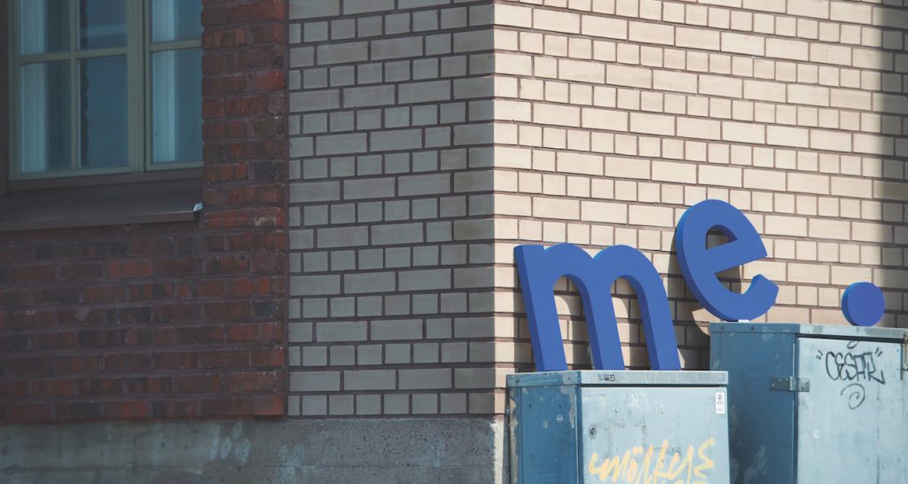 me-talo sähkökaappi kuva